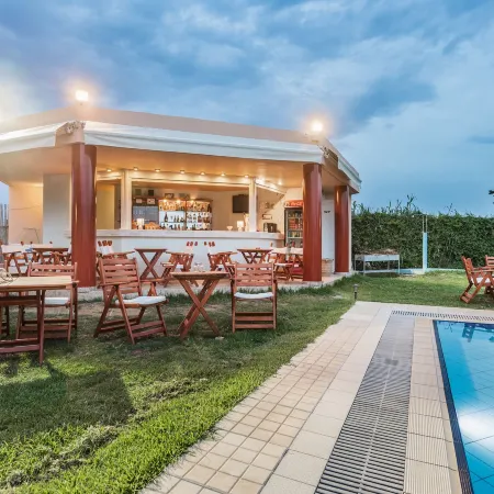 Alonia Hotel Apartments