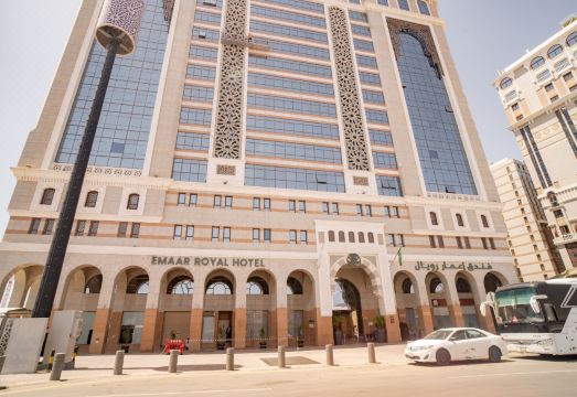 알 에이만 로열 호텔