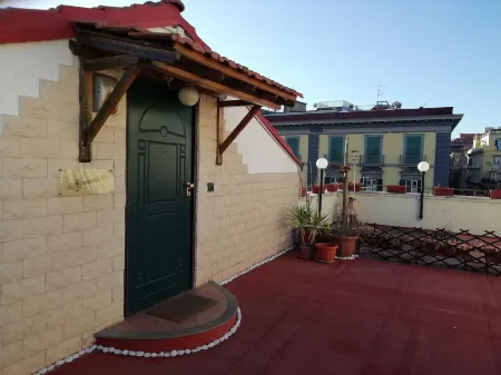 La Gemma Отели рядом с достопримечательностью «Via Caracciolo e Lungomare di Napoli»