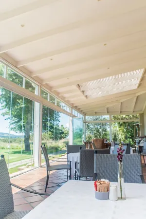 Kwa Jabu Accommodation Отели рядом с достопримечательностью «Gowrie Farm Golf Course»