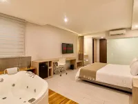 Hotel Dix Hotels near Parroquia de San Jose de El Poblado