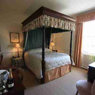 Worsley Arms Hotel Rooms