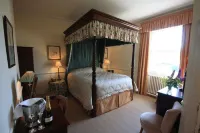Worsley Arms Hotel Hotels in Crayke