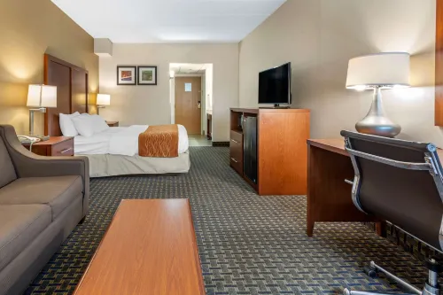 Comfort Inn - parking