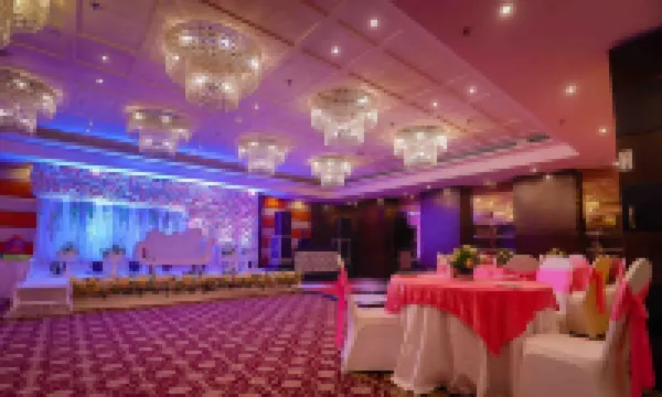 Hotel DS Clarks Inn Gurgaon