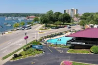 Harbor Shores on Lake Geneva - Pools
