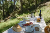 Small Luxury Hotels of The World - Torre del Marques - breakfast