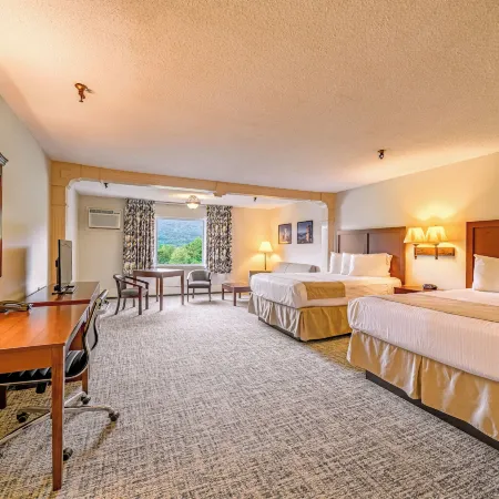 Town & Country Inn & Resort