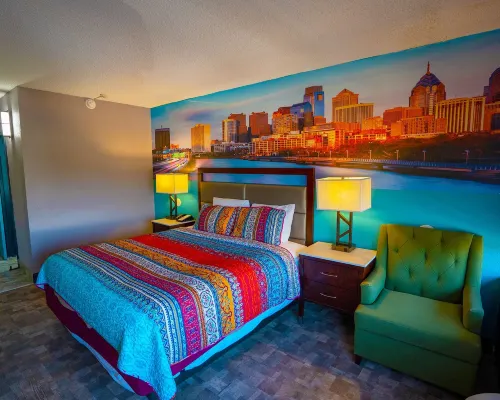 Philly Inn & Suites Hotels near Cliveden