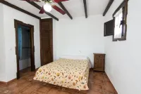 호텔 루랄 엘 코르티조 Cuevas del Becerro 호텔