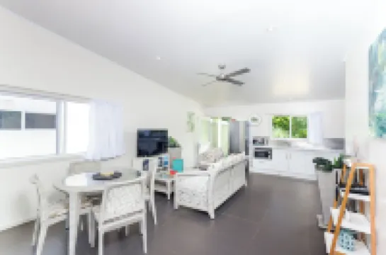 Mama Taras Bungalows