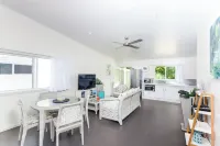 Mama Taras Bungalows فنادق في Avarua