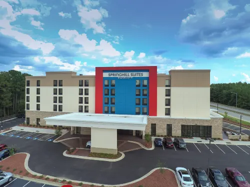 SpringHill Suites Fayetteville Fort Liberty Hotels in Fayetteville