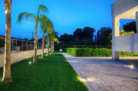 Dimore Relais - Suite Garden Breakfast Отели в г. Sant'Isidoro