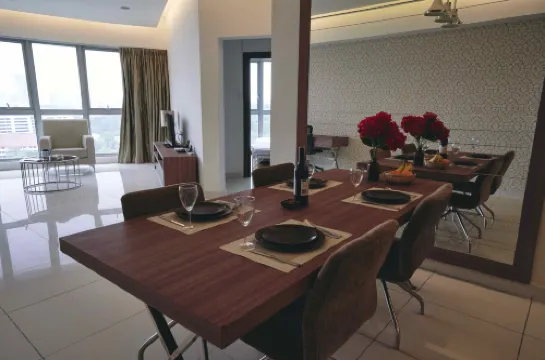 Regalia Residence @ KLCC View Sky Pool by MC Photos