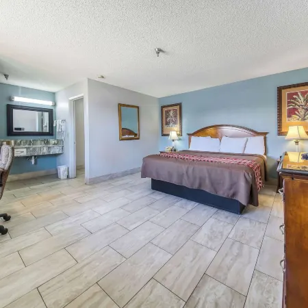 Rodeway Inn & Suites
