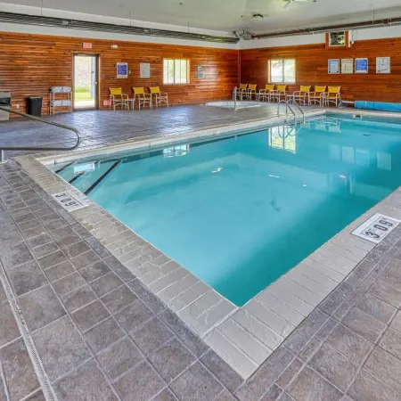 Yellowstone River Inn & Suites