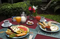 Hotel Patio del Malinche - พร้อมอาหารเช้า