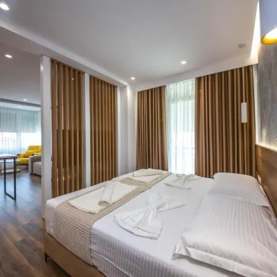 Downtown Boutique Studios Hotel in zona La Vie en Rose Spa