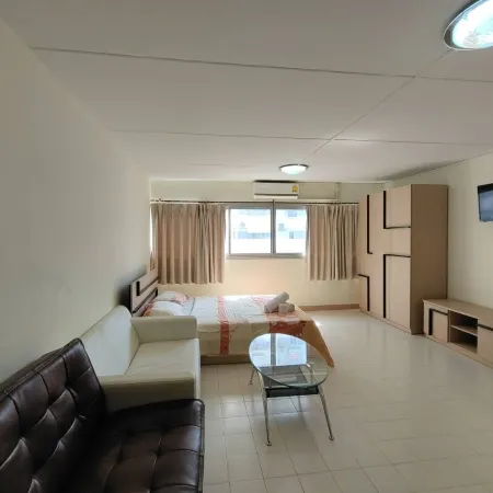 Muangthong Inn at Popupar Condo