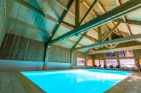 Madame Vacances les Chalets du Berger Hotels in Les Deserts