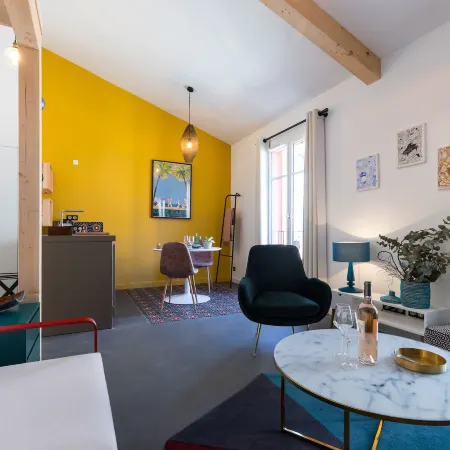 L'Abeille - Boutique Apartments