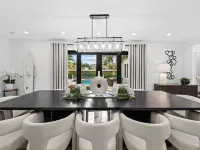 أكوا هايفن - ستيليش جيتاواي ويذ بول آند جاكوزي