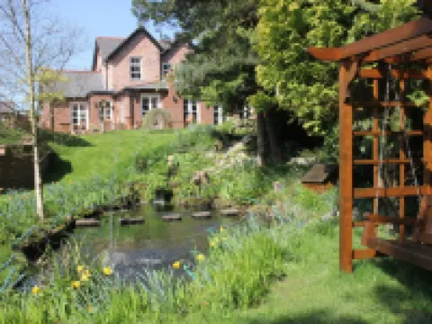 Mere Brook House Hotels in Wirral