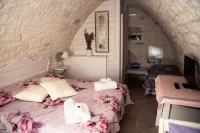 Trulli Donna Isabella Hotels in Sisto