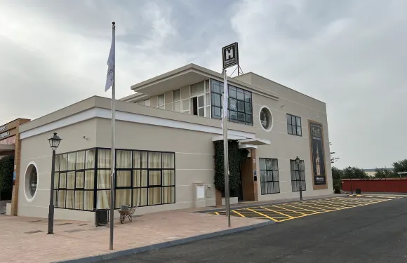 Hospedium 天空藍塞維利亞塔酒店