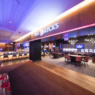 The Landing Hotel at Rivers Casino & Resort