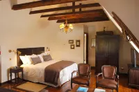 Hotel Boutique Castillo Rojo Hotels in Провіденсія