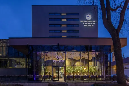 Kalev Spa Hotel & Waterpark Отели рядом с достопримечательностью «Дом-музей Петра I»