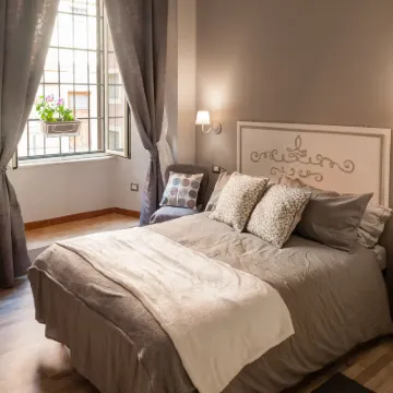 Isabel Guest House Отели рядом с достопримечательностью «Аппио-Латино»