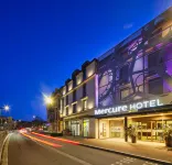 Hôtel Mercure Chartres Centre Cathédrale Hotels in der Nähe von Chamber of Commerce and Industry CCI Eure et Loir