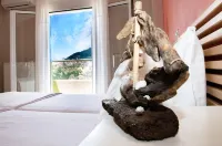 Villa Dimokratia