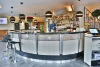 Hotel Bella Nella - بار