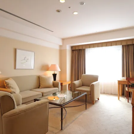 Hiroshima Airport Hotel Отели в г. Михара
