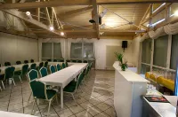 Hotel Rosengarten Leipzig-Naunhof Hotels in Wurzen