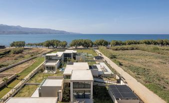 Pnoe Villas - Seafront Experience