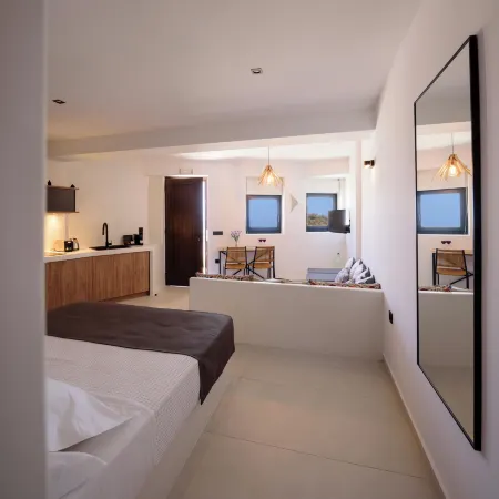 Ryolithos Suites