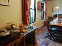 Newlands Guest House Hotels in Claremont