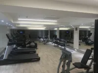 Ramada by Wyndham Lucknow Hotel and Convention Center - gimnasio
