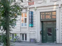 Where to Sleep Hotels near Statue of Andersen