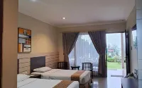 Hotel Pondok Asri Tawangmangu - Kolam Renang