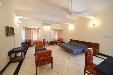 Neelkhanthi Tourist Resort, Kurukshetra Отели в г. Курукшетра