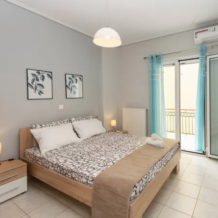 Thano's Stylish Flat Just 150m to the Beach