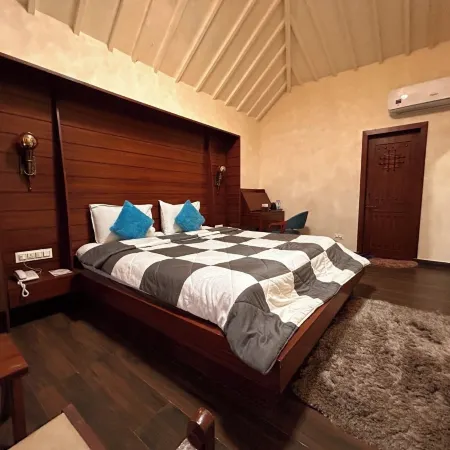 The Village Resort Отели в г. Мандра