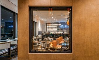 Almond Hotel