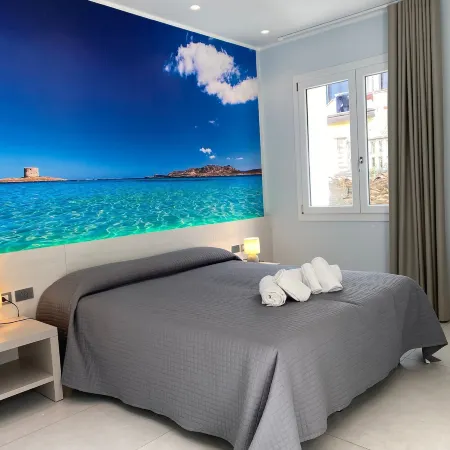 Hotel on the Promenade of Stintino, Rooms with Air Conditioning and Private Bathroom